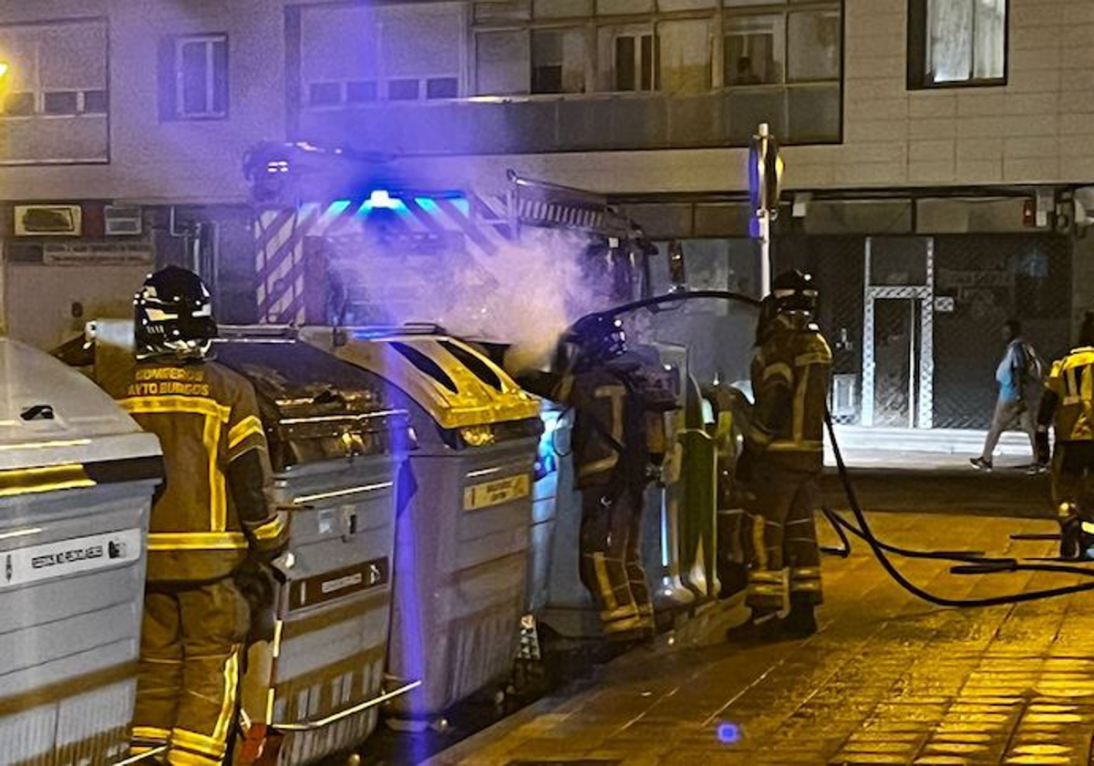 Sucesos Burgos: arde un contenedor en la calle Azorín