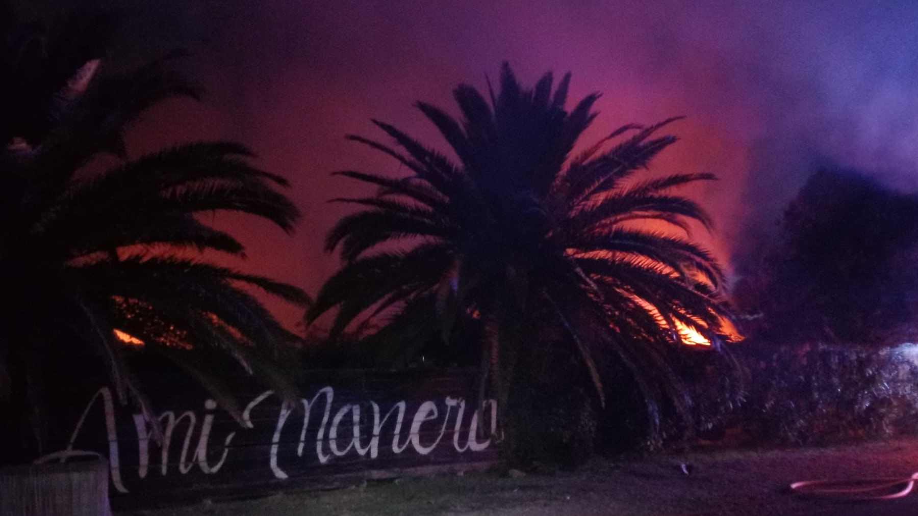 Arde el conocido restaurante A mi manera en Formentera