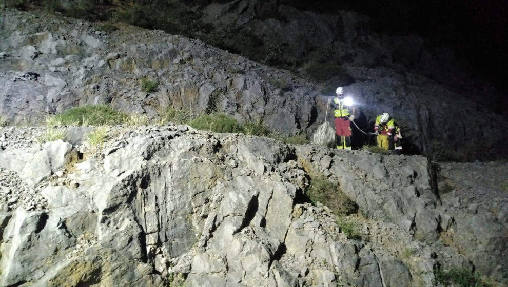 Rescatadas tres personas perdidas al salir de una cueva en Voto