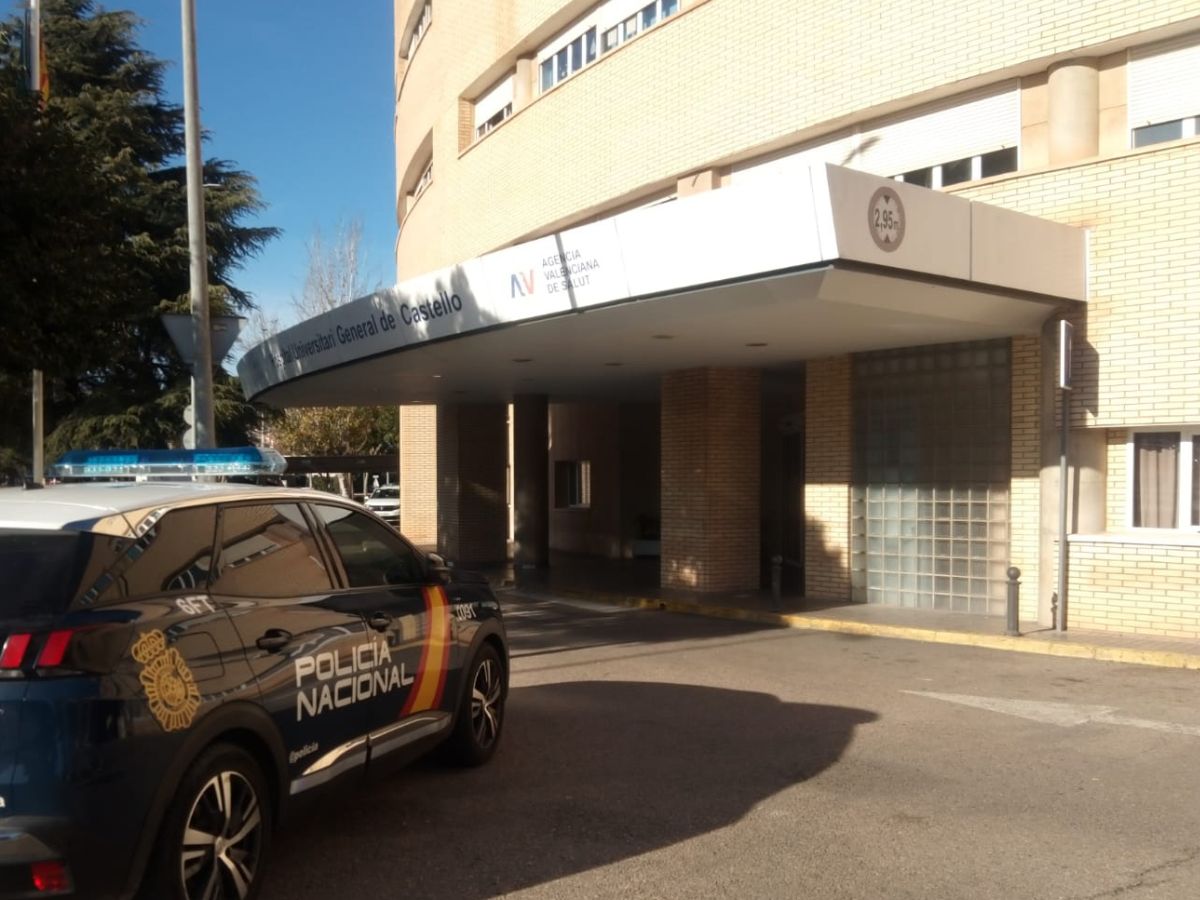 Choque entre dos vehículos en la carretera CS-22 deja cuatro heridos y provoca cierre de la vía al tráfico