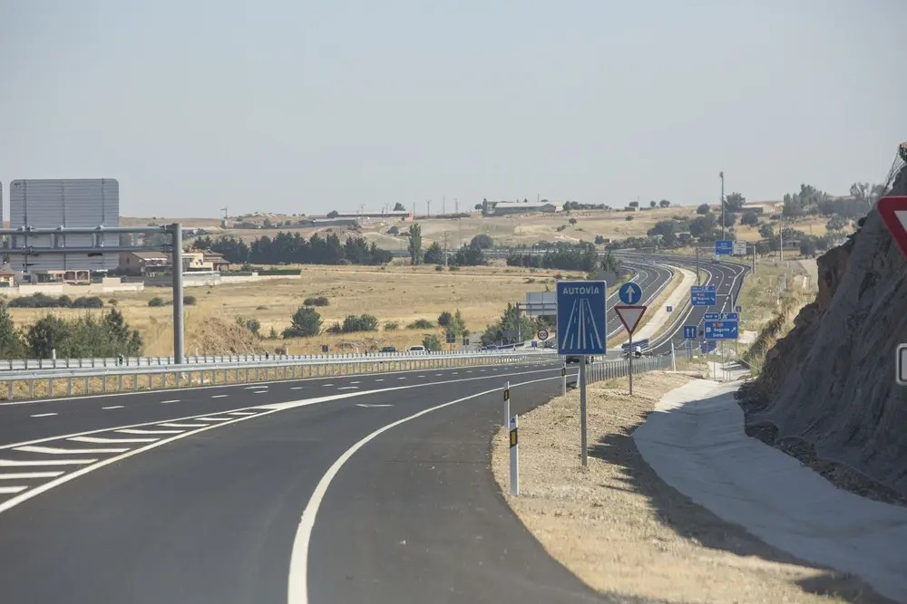 Cuatro heridos en un accidente vial en la Circunvalación
