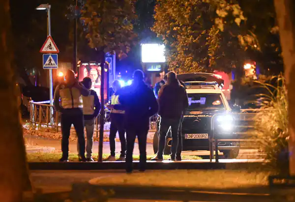 Sucesos Burgos: La Policía busca a la persona que dejó la olla que obligó a desalojar el centro comercial de Burgos