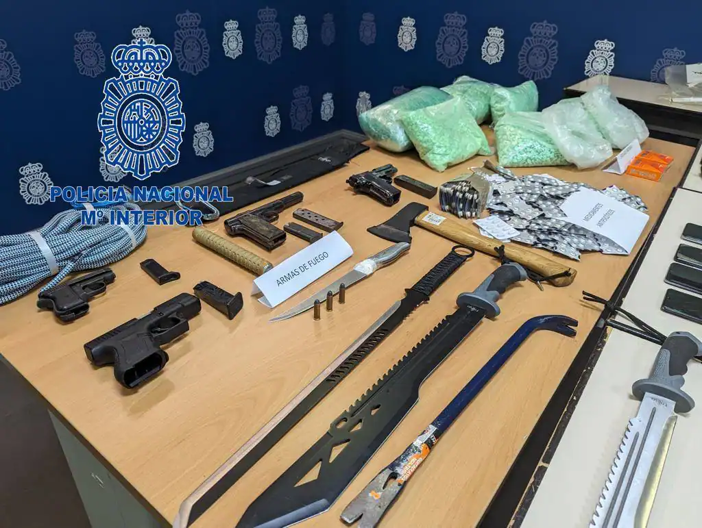 Bandas armadas en Alicante | Acaban con una banda armada de okupas que atacaba a otras en la zona norte de Alicante