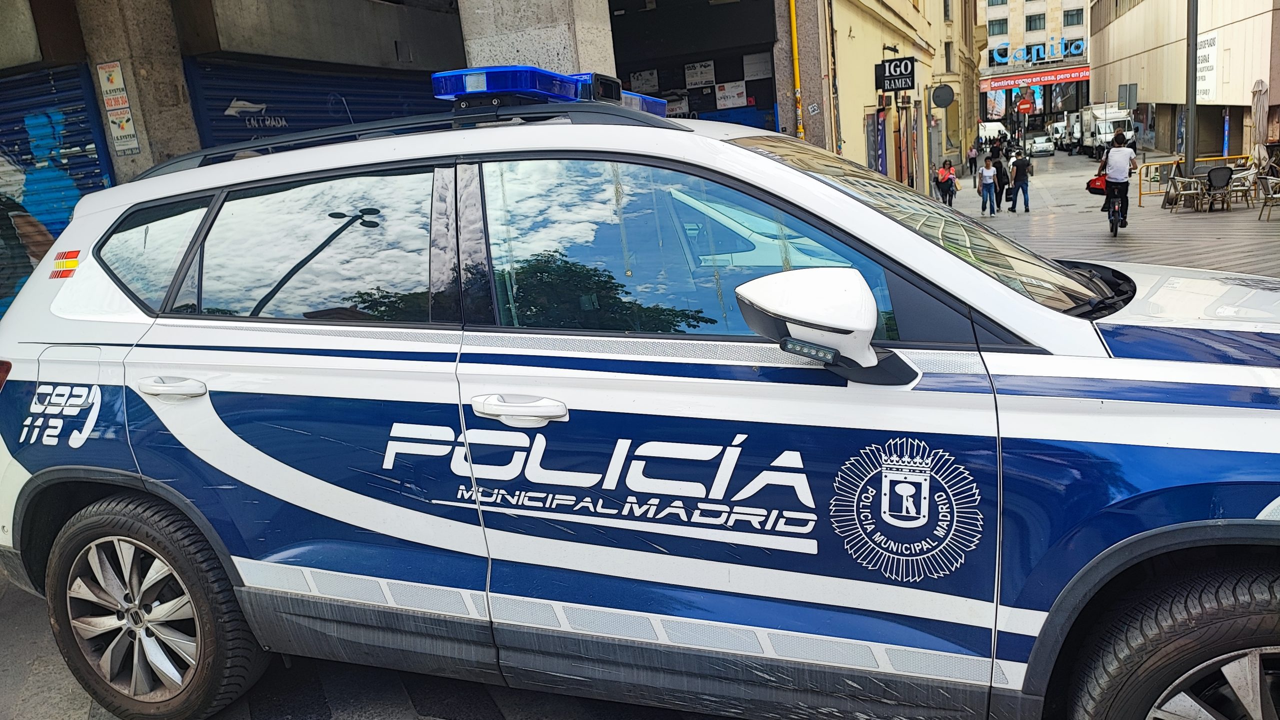 MADRID/ Una tienda de ropa de Usera vendía fármacos y cosméticos ilegales
