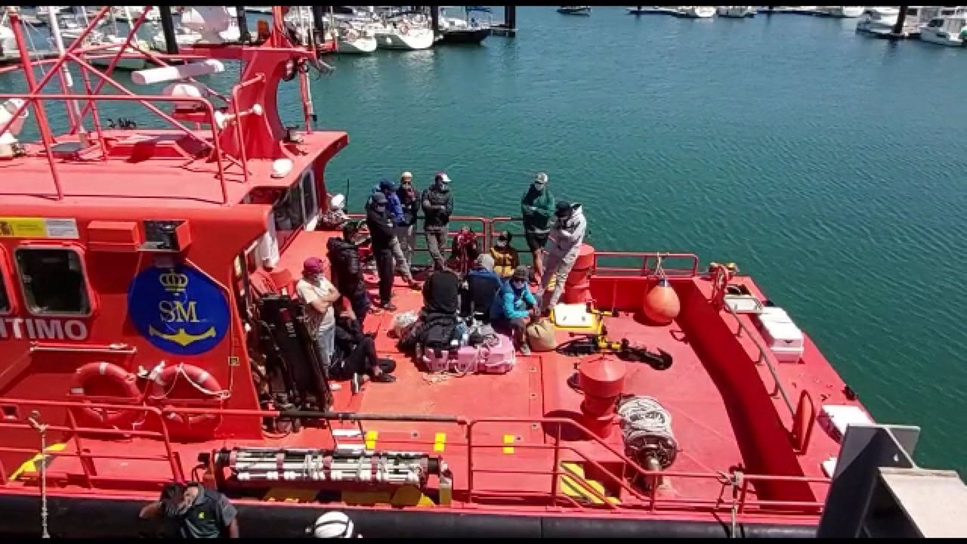 Detenidos los pilotos de dos embarcaciones que trasladaron a 24 inmigrantes a las costas de Cádiz