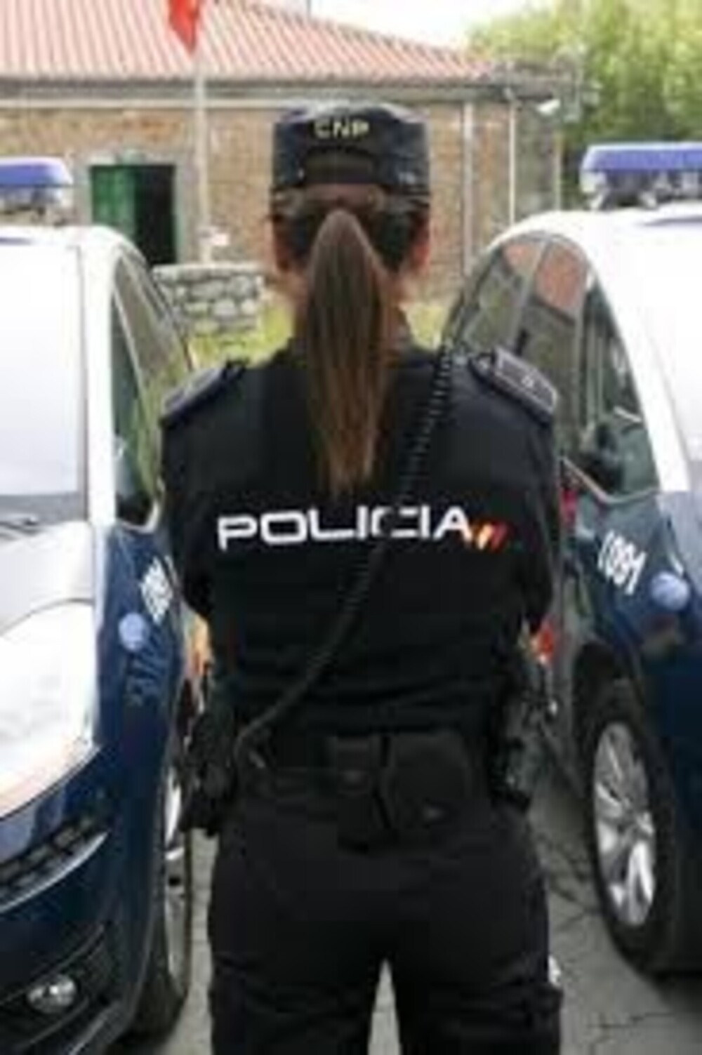 Dos mujeres roban a un hombre tras rociarle con gas pimienta