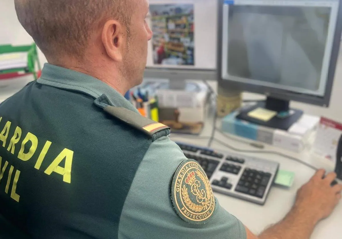 Detenidas tres personas por falsificar documentos oficiales para la venta ilegal de medicamentos veterinarios en Gran Canaria