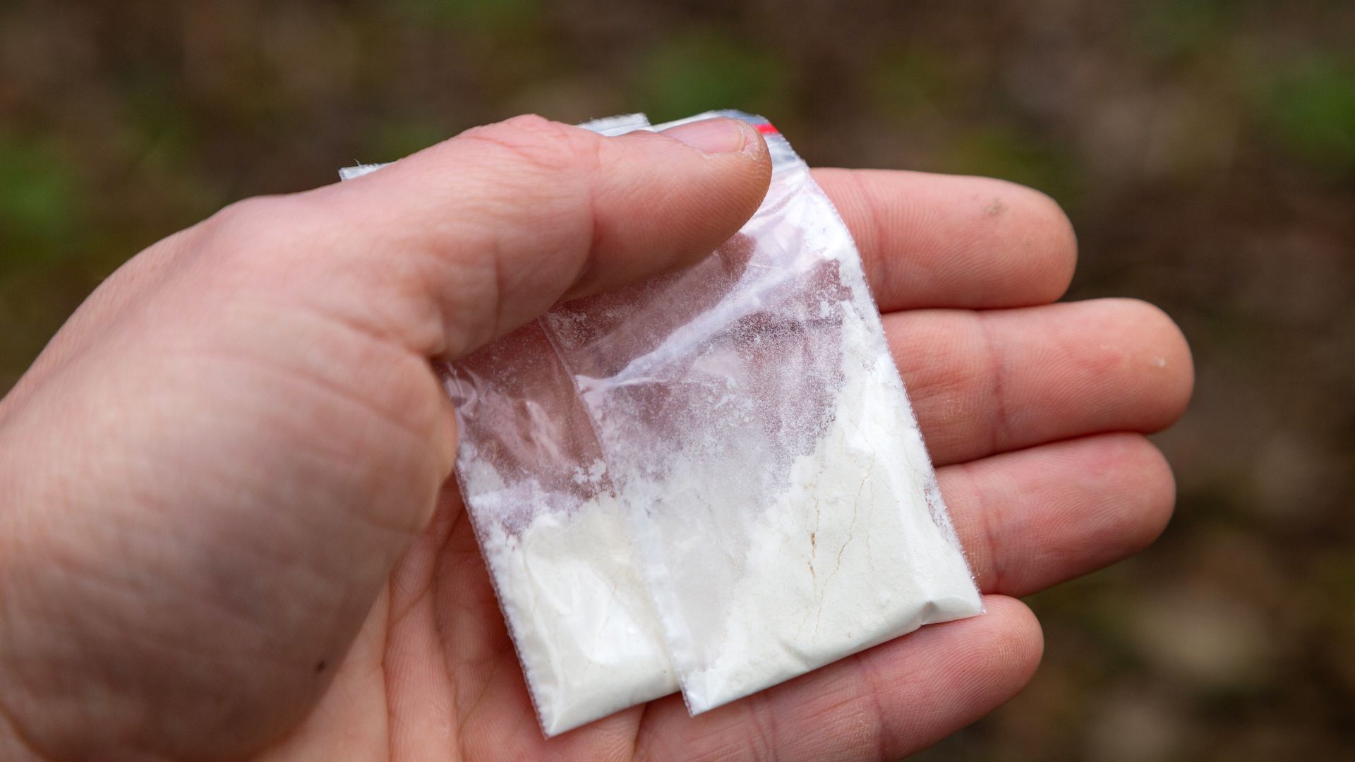 Detenidos en Almendralejo con 435 dosis de cocaína en su vehículo tras persecución a alta velocidad