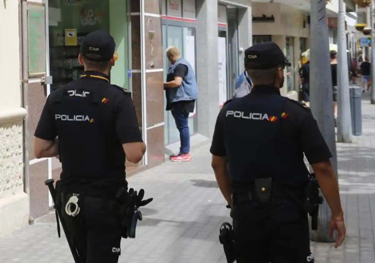 Detenidos por coaccionar a una vecina y desorden público