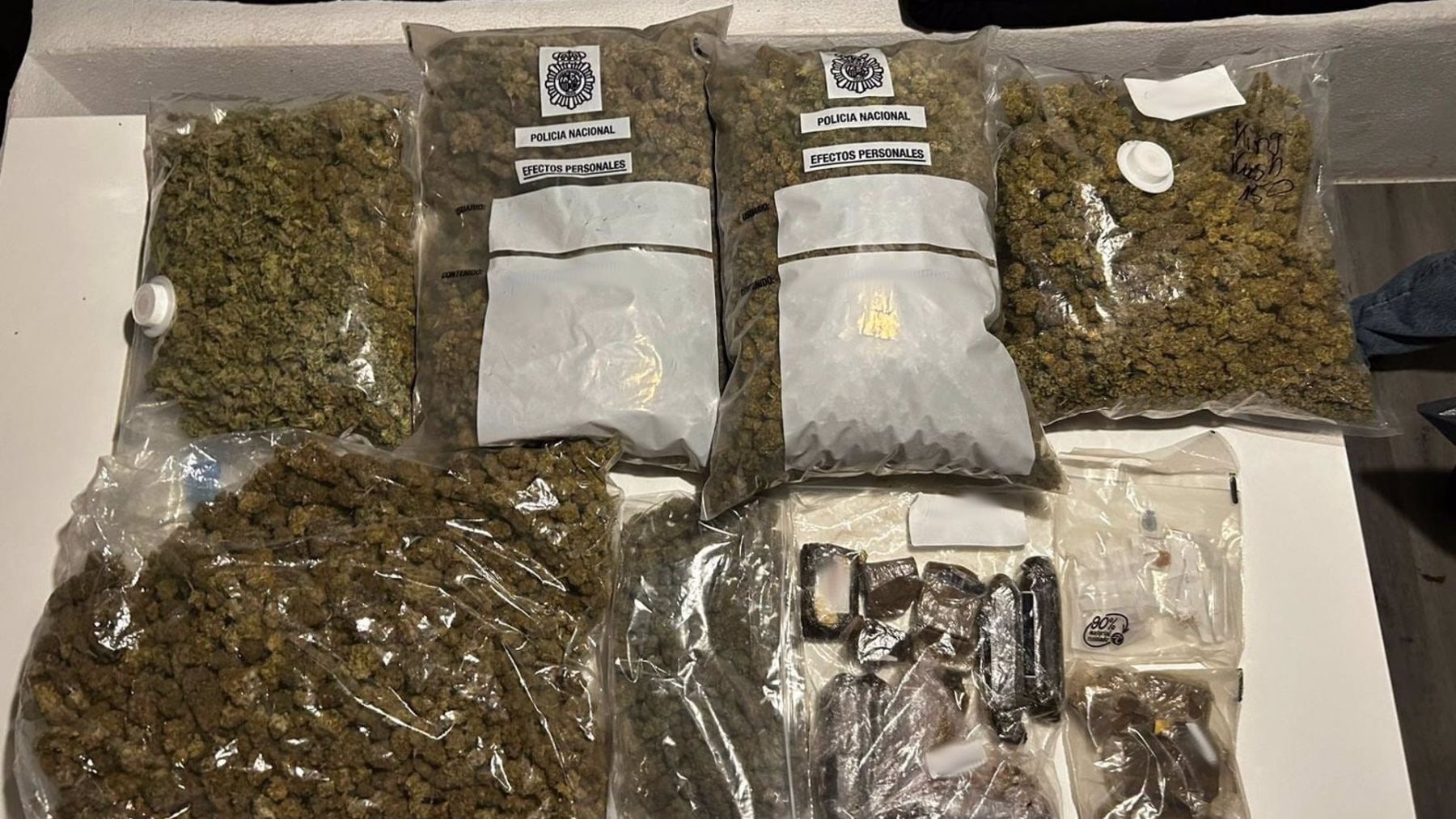 Detenidos los dueños de un local de Playa de Palma que actuaba como tapadera para traficar con drogas