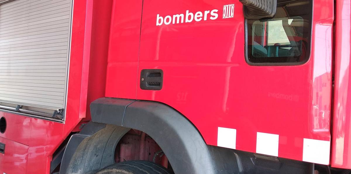 Dos heridos en el incendio de un piso de Tarragona