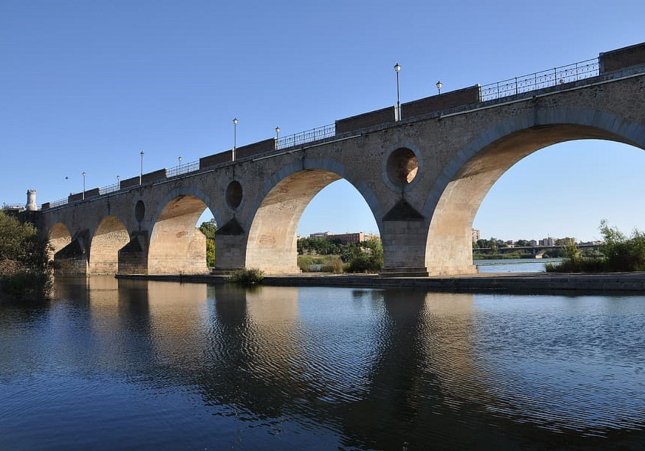 Encuentran una bolsa con restos humanos en el río Guadiana