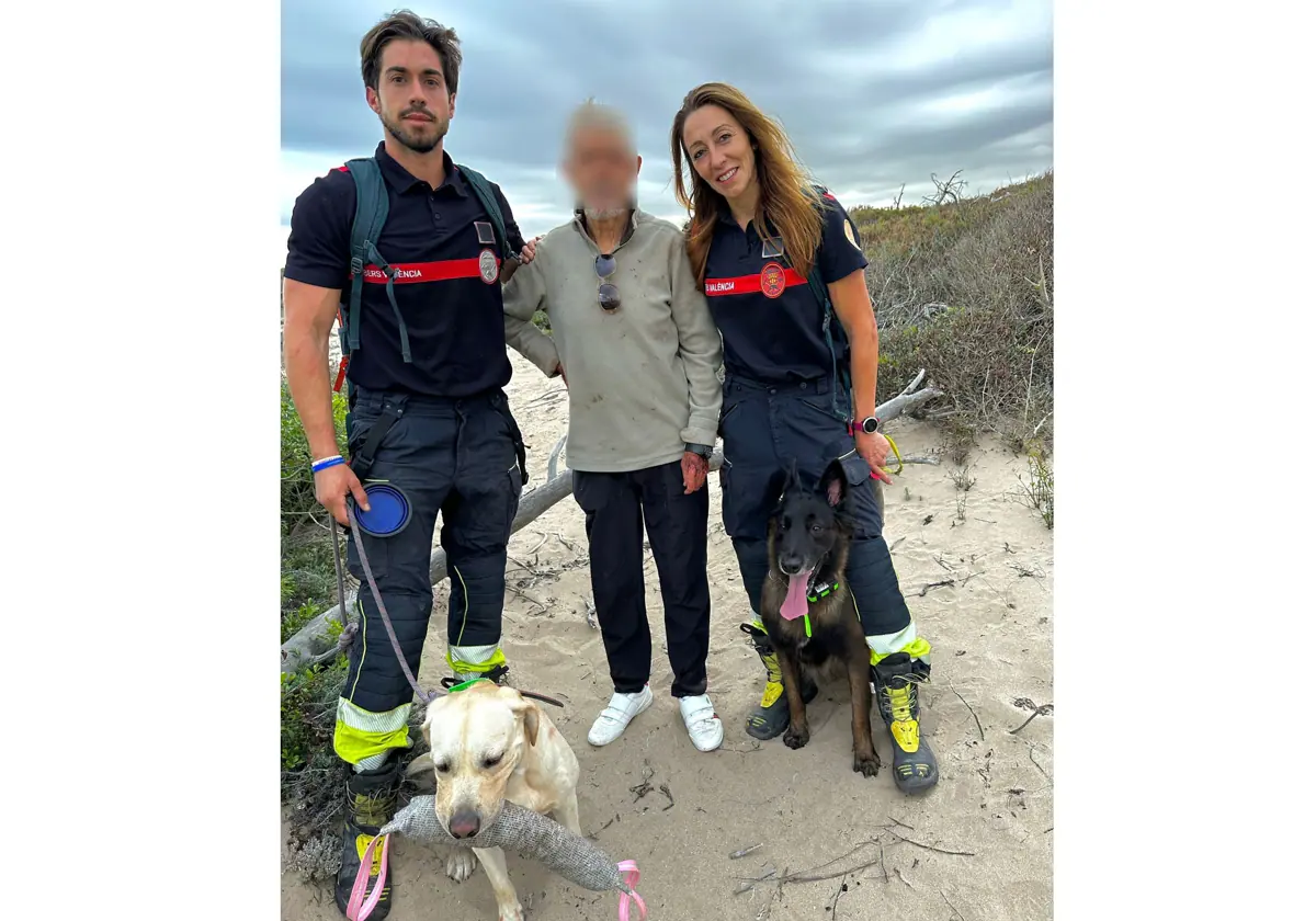 Los perros Foc y Anuk localizan al hombre desaparecido en el Saler
