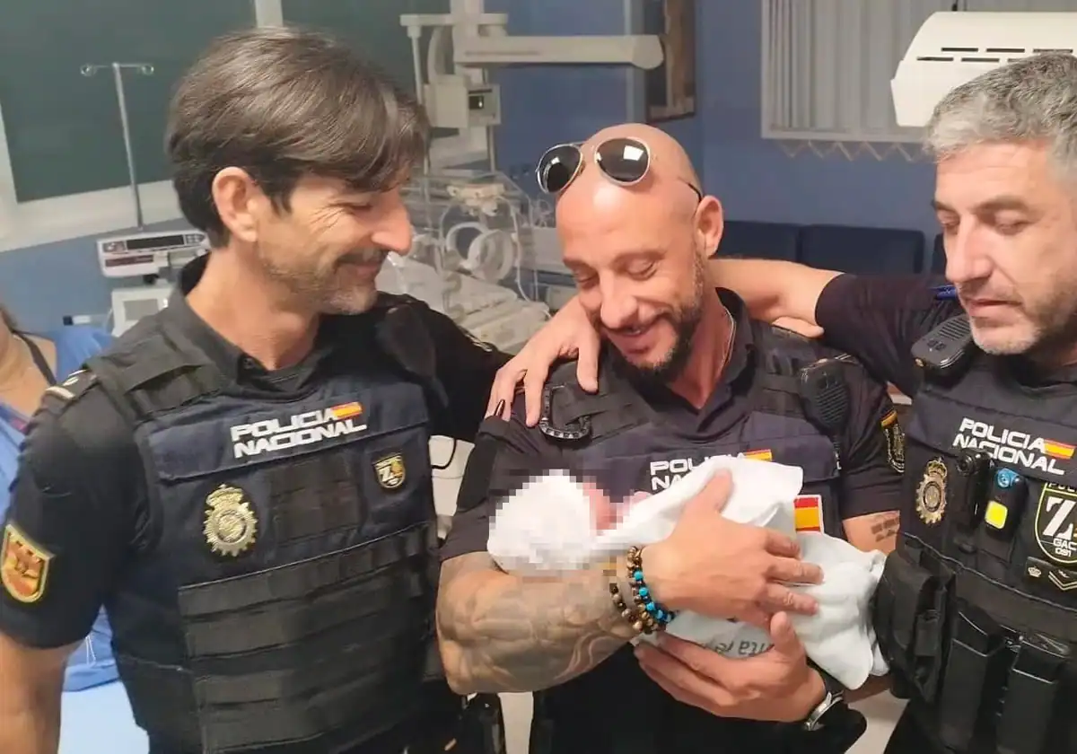 Ángela, la bebé abandonada en la calle en Málaga, ya está con una familia de acogida