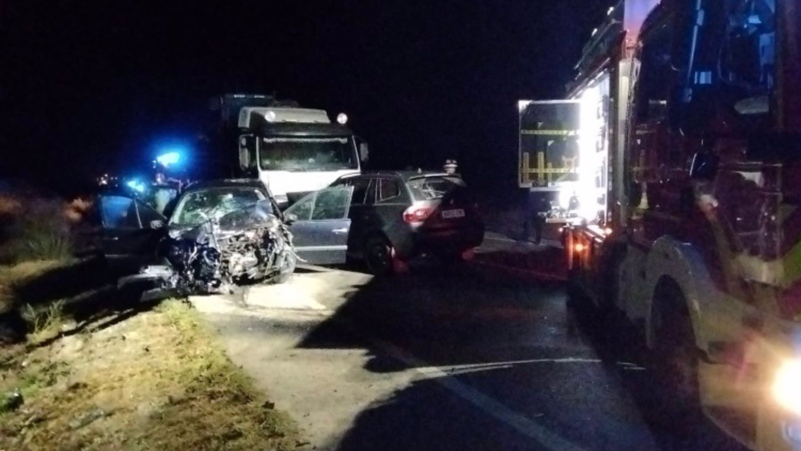 Dos heridos en Lorca en un choque múltiple de un camión, un tractor y dos coches