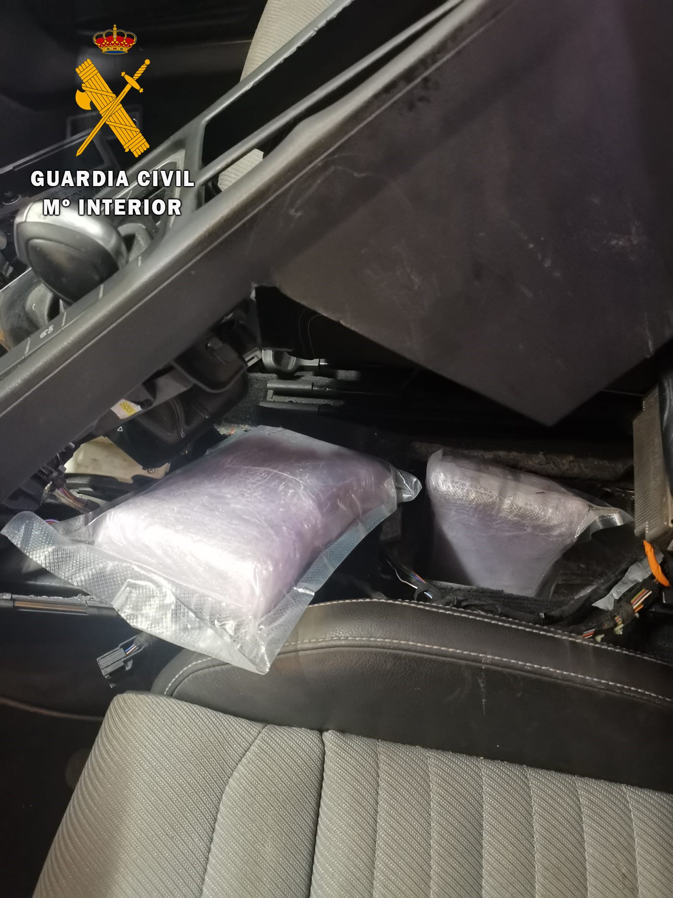La Guardia Civil interviene 19 kilos de resina de hachís y detiene a una persona