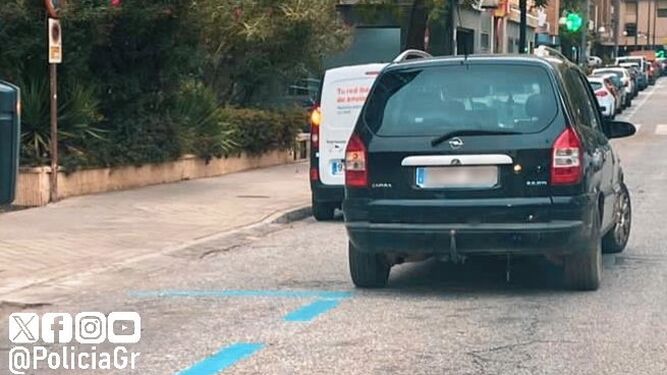 Hombre desmayado al volante en Granada resulta ser un conductor ebrio que termina denunciado