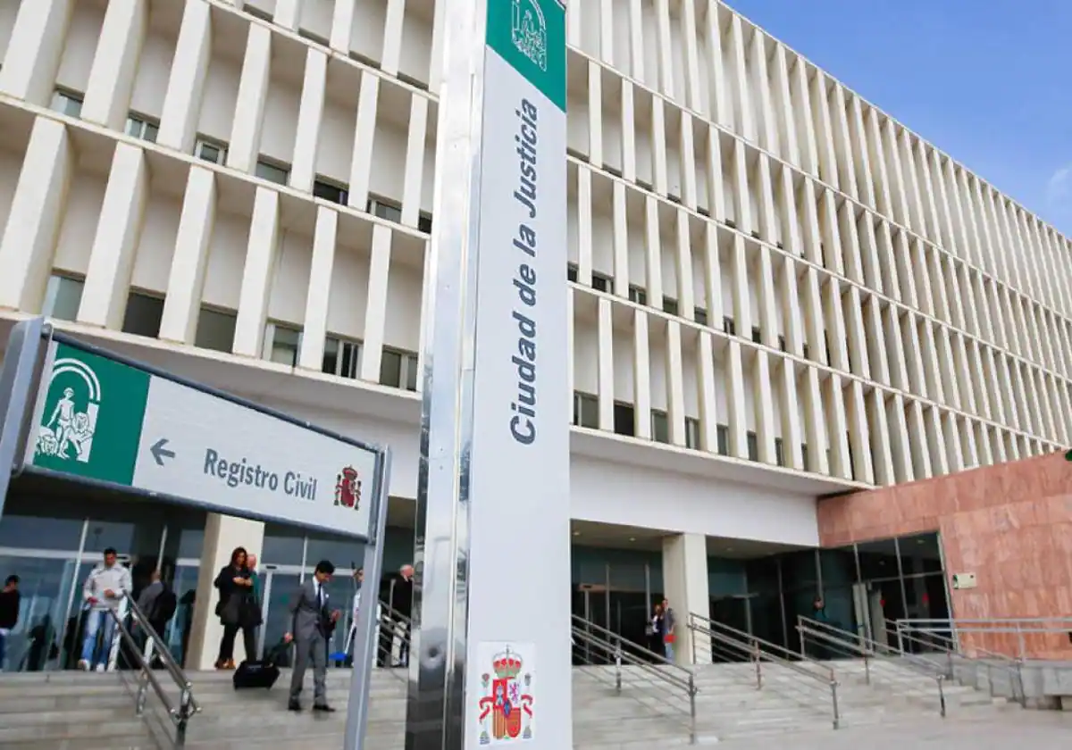 Sucesos Málaga: Declaran culpable al acusado de matar a tiros a un comerciante en Torremolinos en 2021
