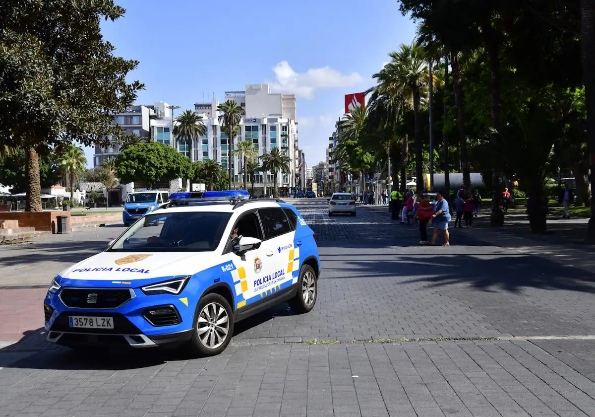 El hombre que agredió e intentó quitar el arma a un policía roba con violencia en una farmacia de Grau Bassas