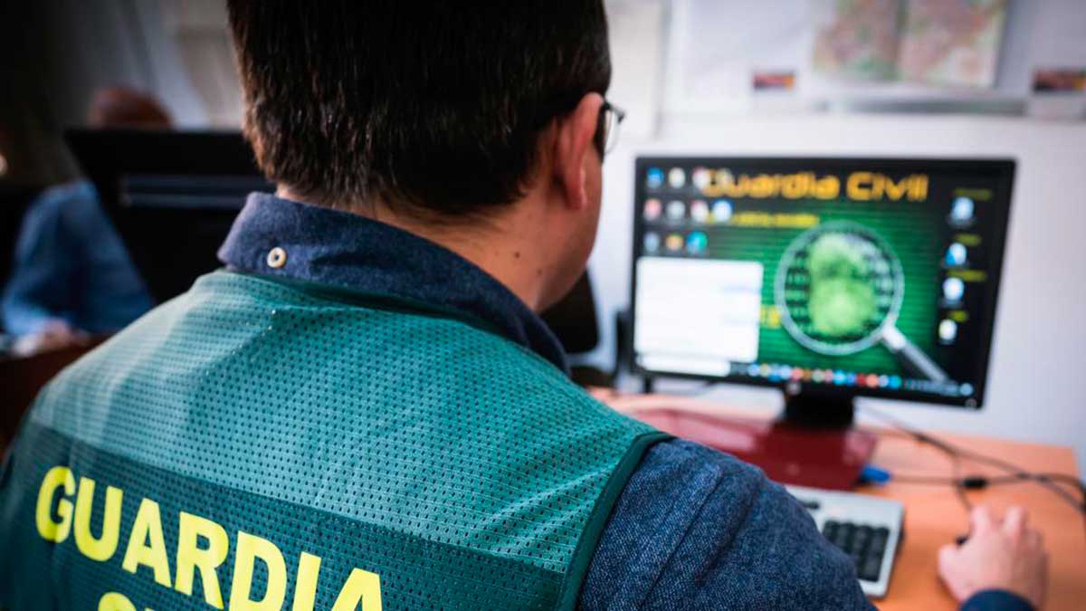 "El hombre en medio": la nueva estafa por la que le han birlado 30.000€ a una empresa navarra
