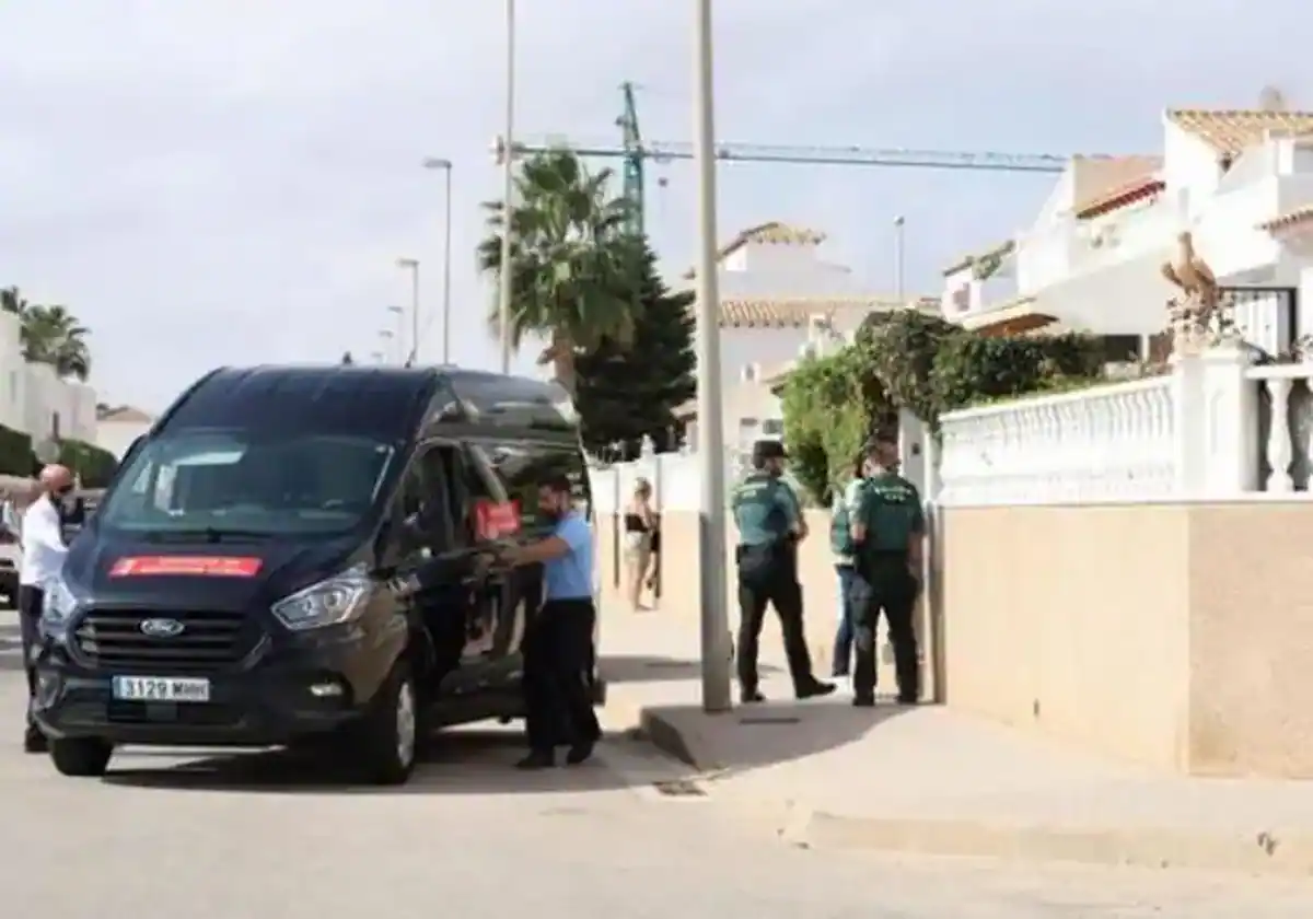 Muere mujer británica de 76 años en Orihuela Costa: su pareja, un noruego de 82 años, es detenido por el asesinato