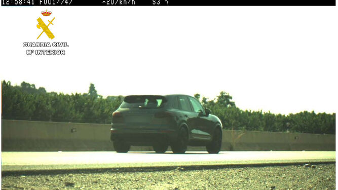 Pillado conduciendo a más de 200 Km/h por la Costa de Granada