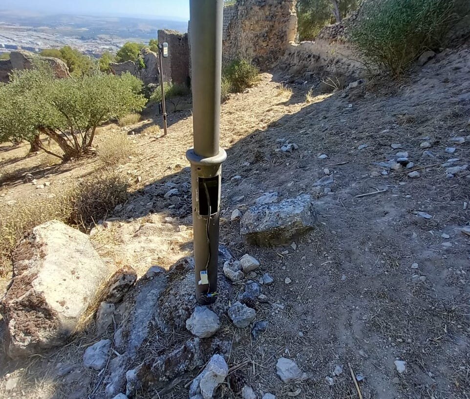 Vandalismo en las inmediaciones del Castillo de Santa Catalina