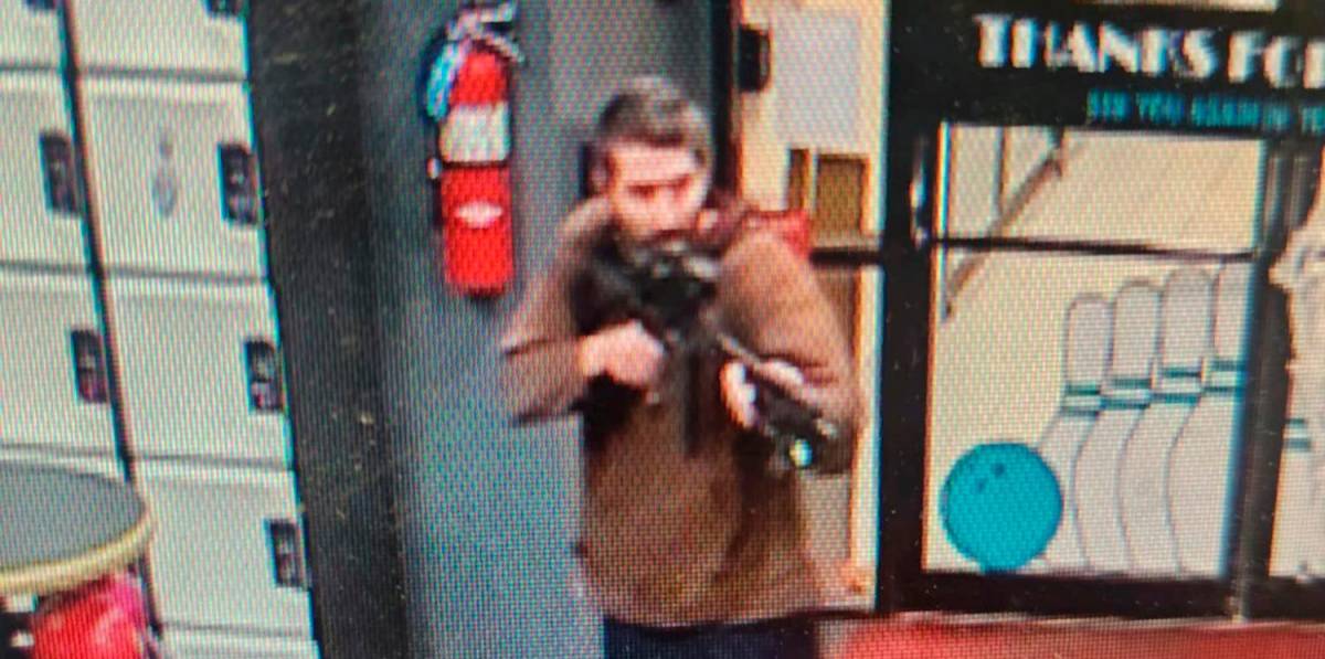 Tiroteos mortales en la ciudad de Lewiston, Maine: al menos una veintena de personas fallecidas y el sospechoso prófugo