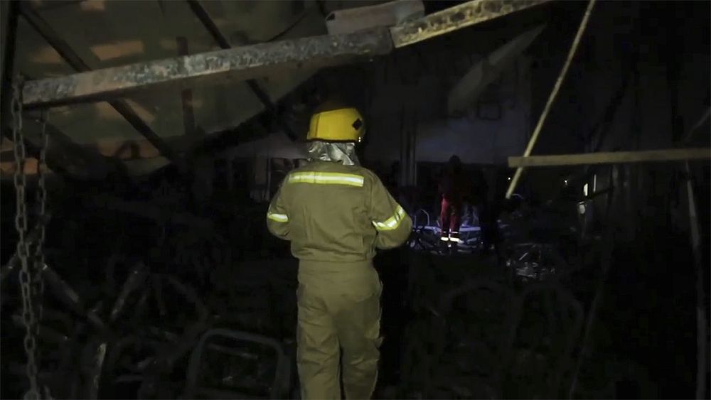 Al menos 100 muertos en un incendio durante una boda en Irak