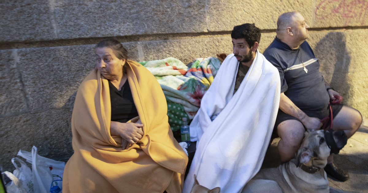 Cuatro muertos de una misma familia y ocho heridos en el incendio de un edificio de Vigo