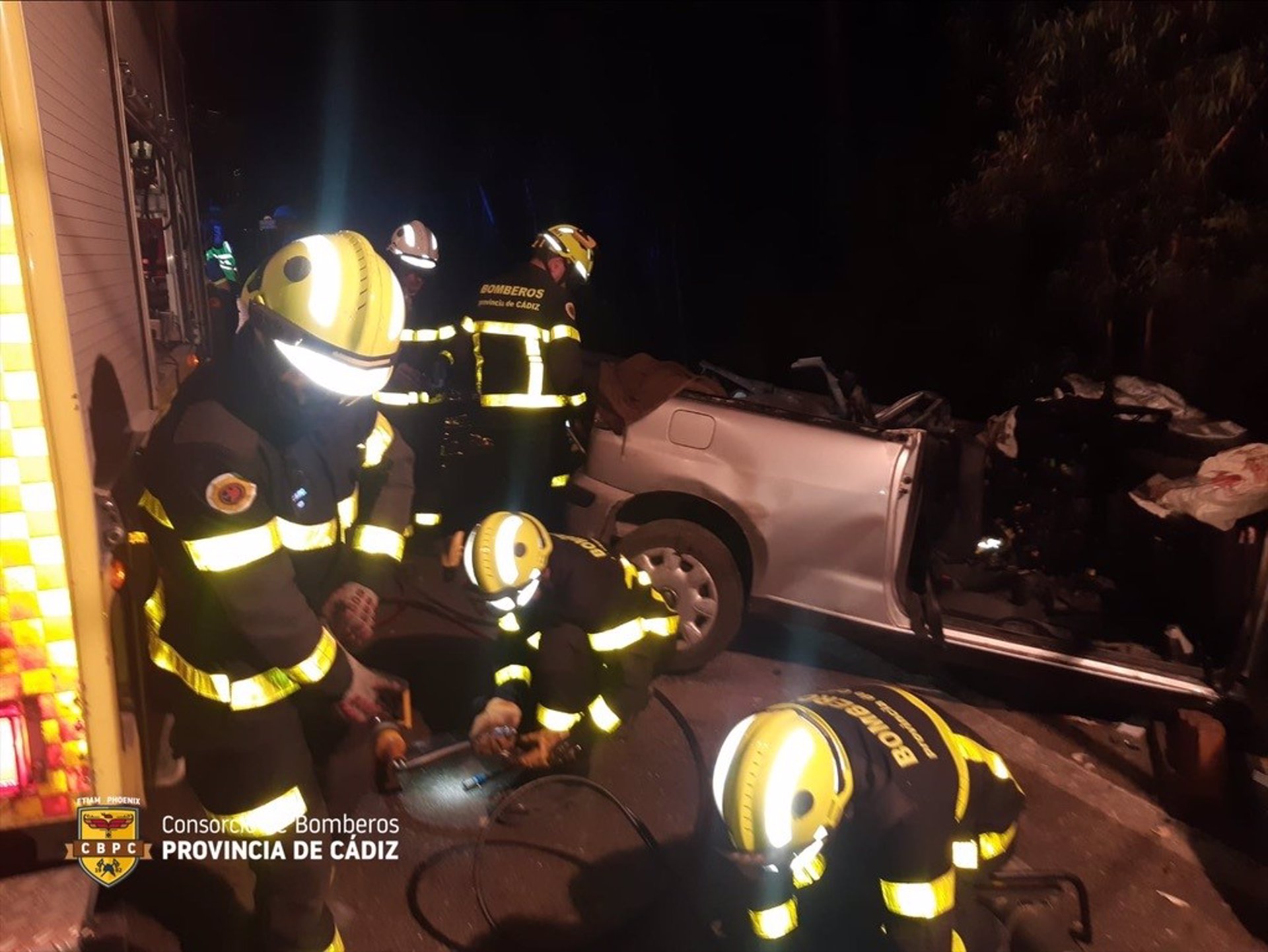 Villamartín decreta un día de luto por el fallecimiento este martes de tres vecinos en un accidente de tráfico ·