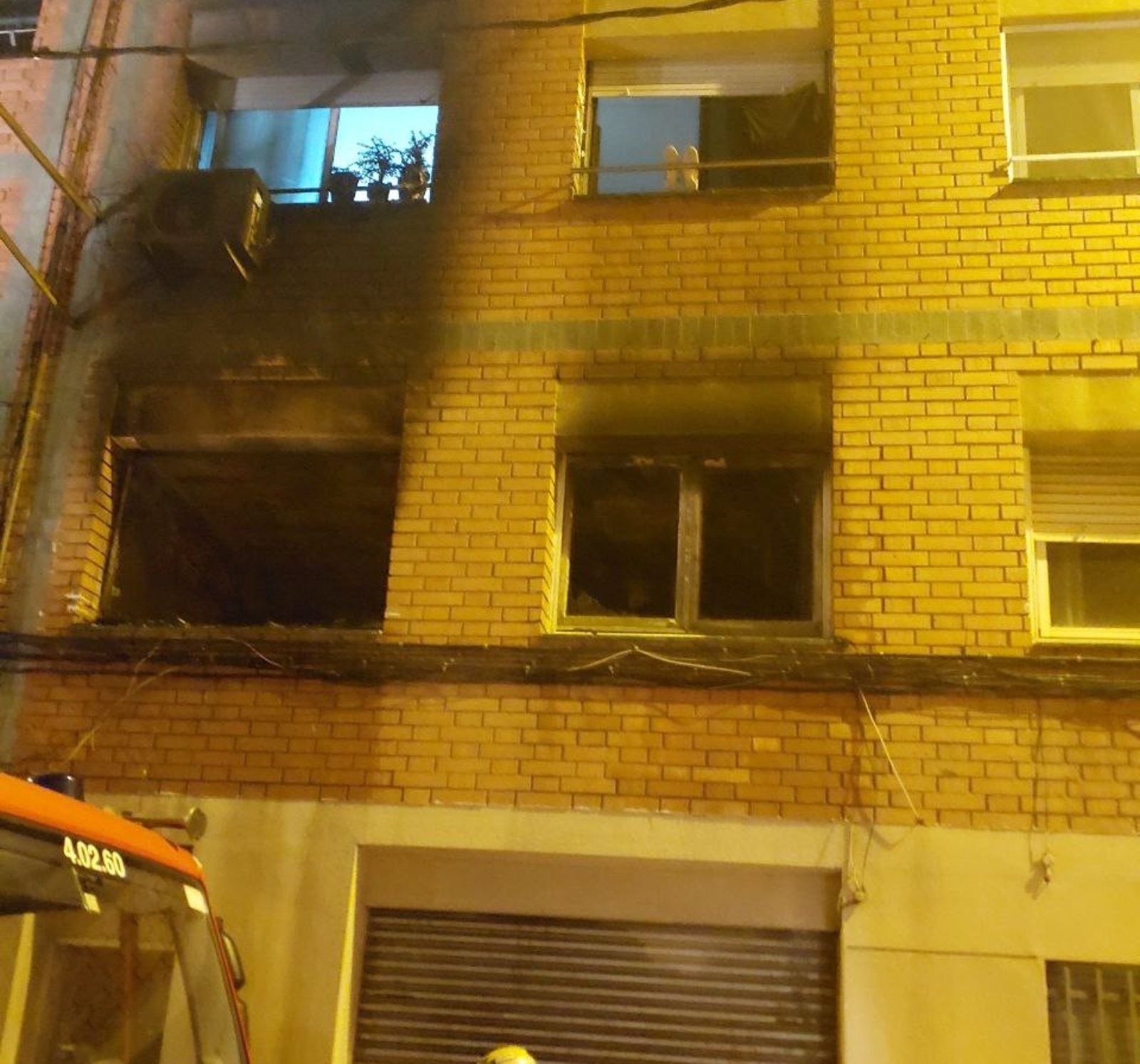 Muere en el hospital el niño de 2 años rescatado en estado crítico de un incendio en Santa Coloma de Gramenet