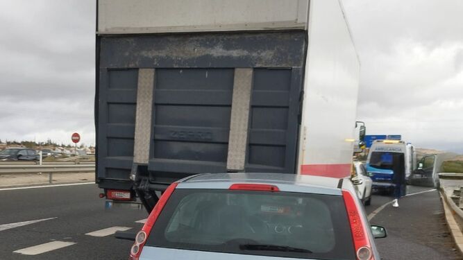 Tres heridos en un accidente de tráfico en la A-92, a la altura de Albolote