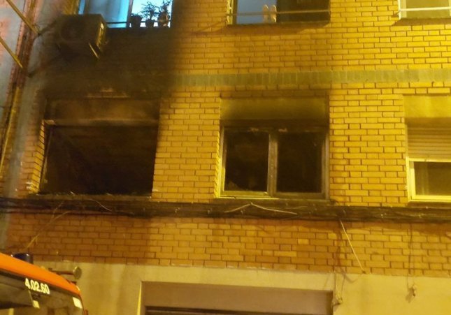 La explosión de un patinete, posible causa del incendio que casi mata a un bebé en Santa Coloma de Gramenet