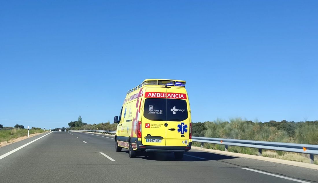 Una mujer de 54 años resulta herida tras accidente en la A-6 en Zamora