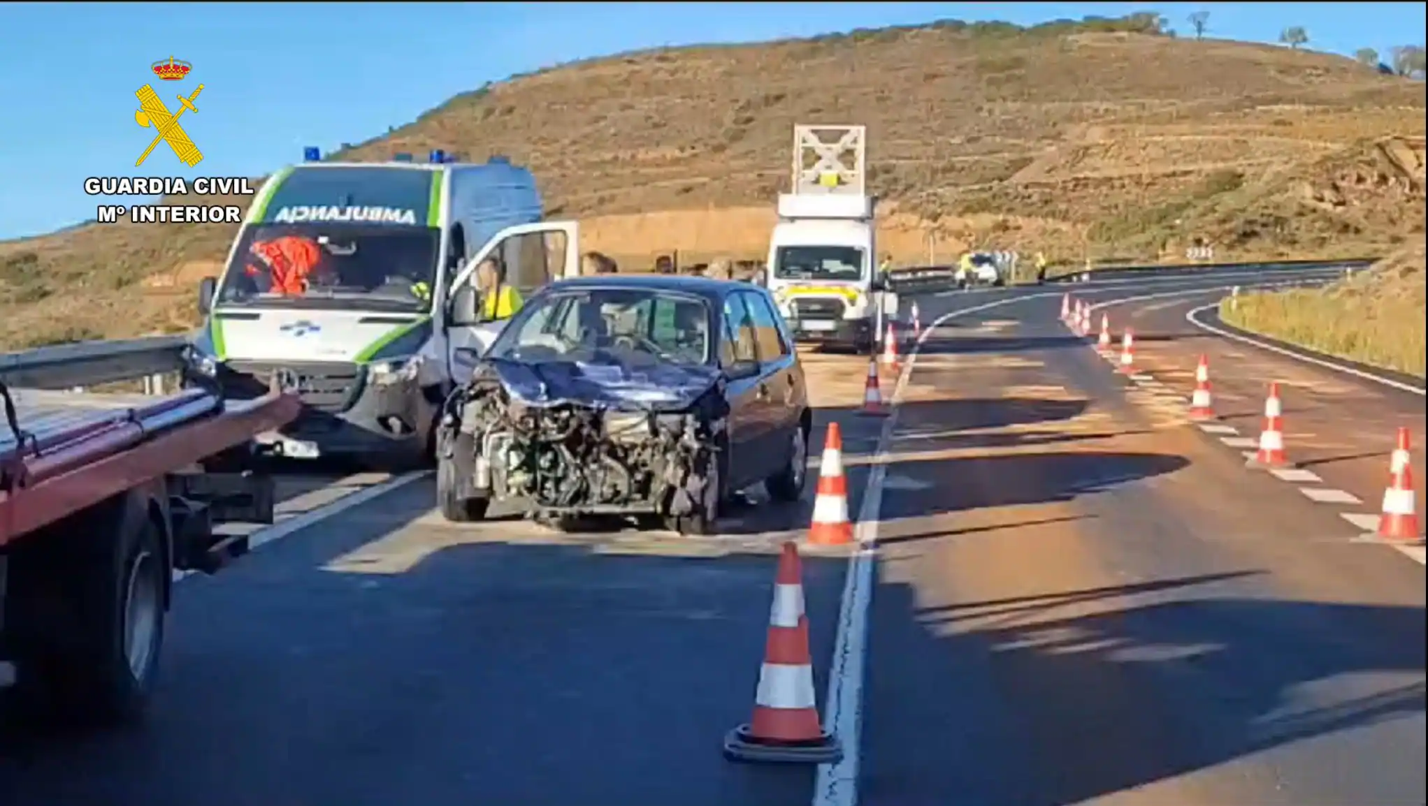 Tres accidentes en la N-232 en Fuenmayor dejan dos heridos y tres vehículos afectados