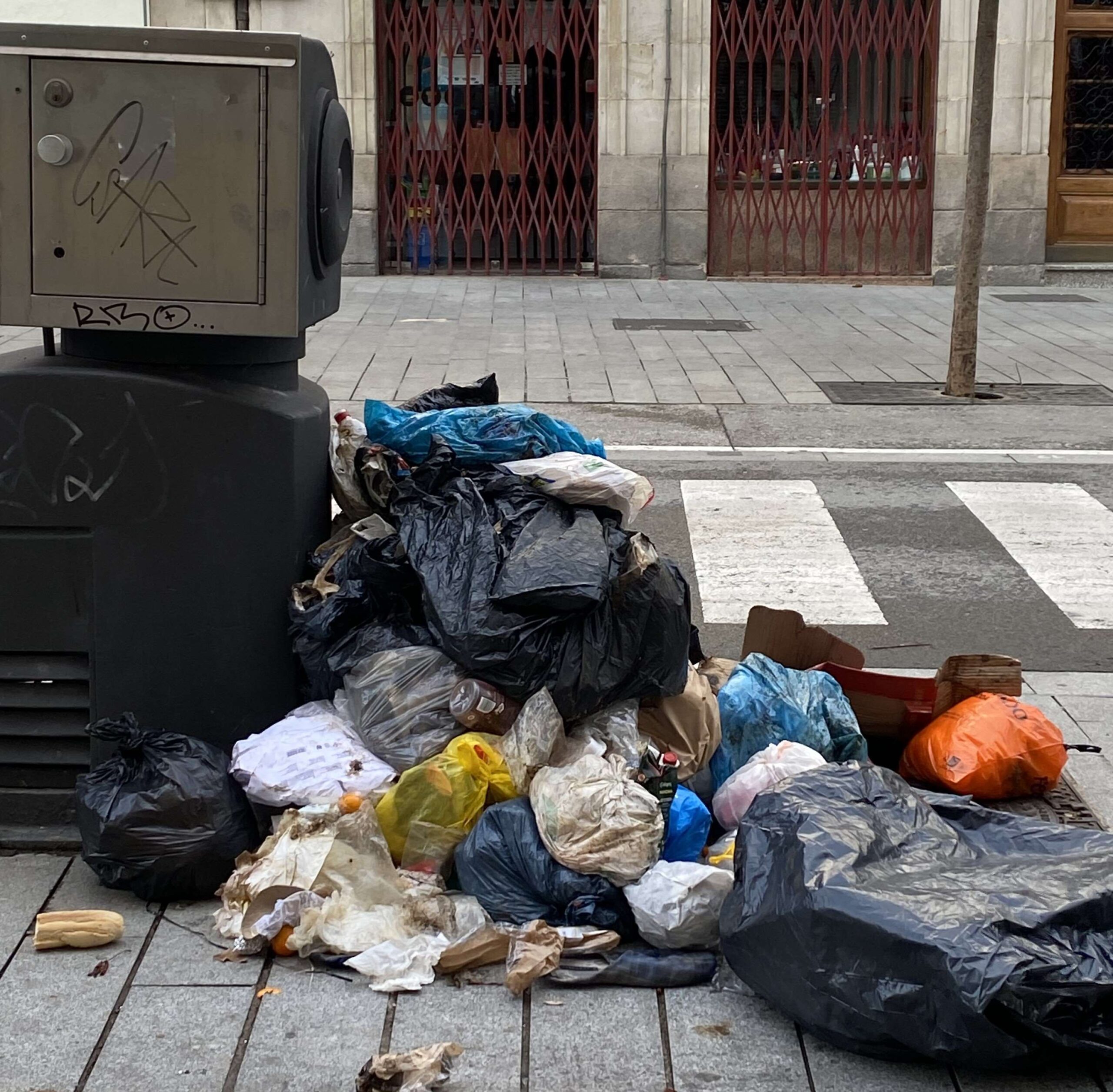 Caos en el sistema neumático de basura en Vitoria