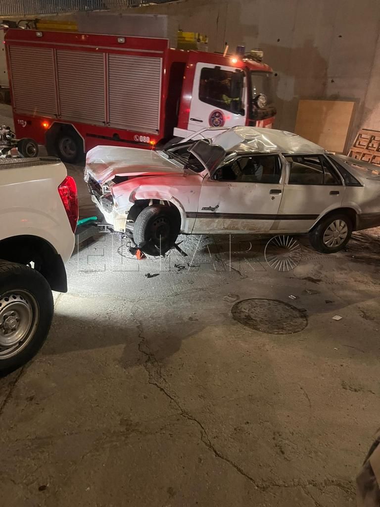 Un menor herido de gravedad tras caer un coche por un puente en La Cañada