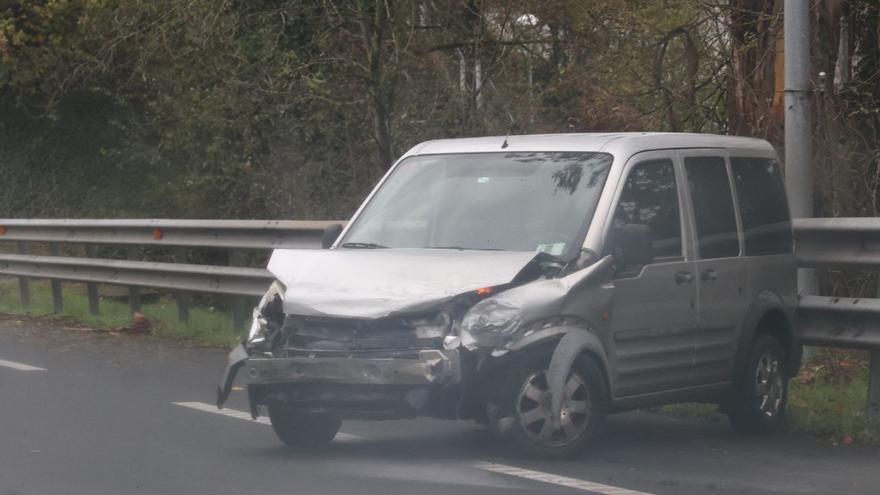 Retenciones en la variante de Donostia por un accidente