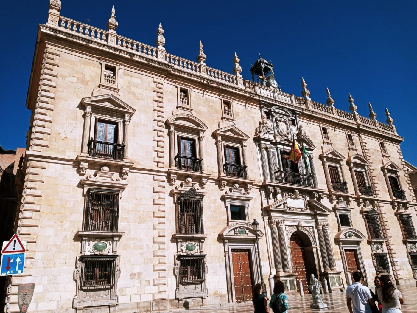 Fachada del TSJA, en Granada. - E. P.