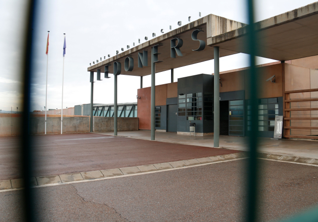 La cárcel de Lledoners, fuera de control: un interno agrede a un funcionario e intenta incendiar una celda