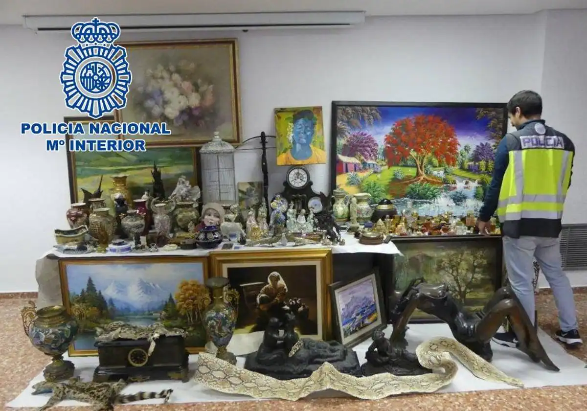 Detenidos dos hombres en Gandía por robar obras de arte valoradas en 150.000 euros