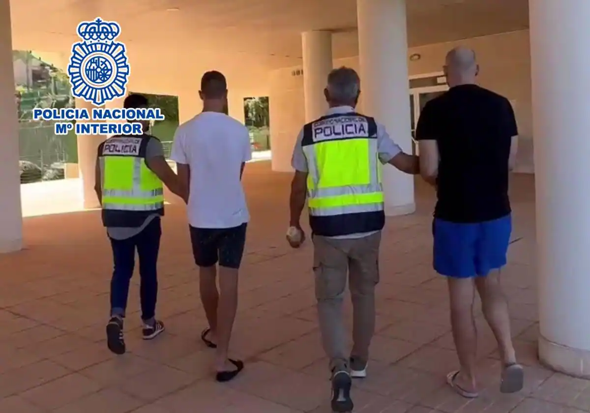 Cae una banda de Europa del Este que traficaba con coches de lujo en la Marina Baixa