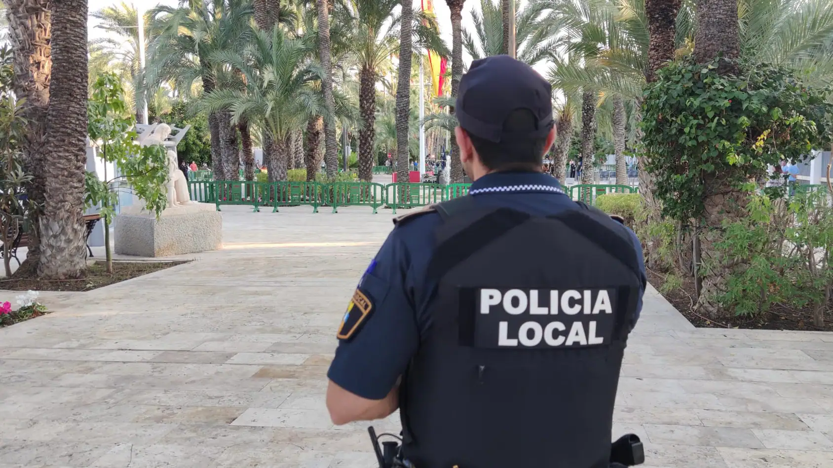 Un menor agrede a su madre y a su abuela en Elche por negarse a comprarle un móvil