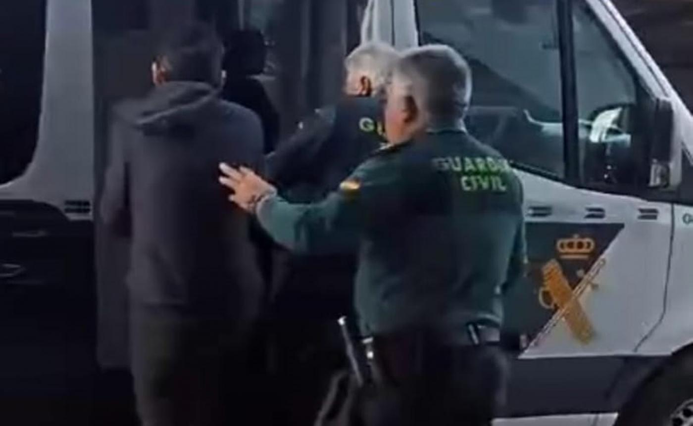 El detenido.  - DGGC