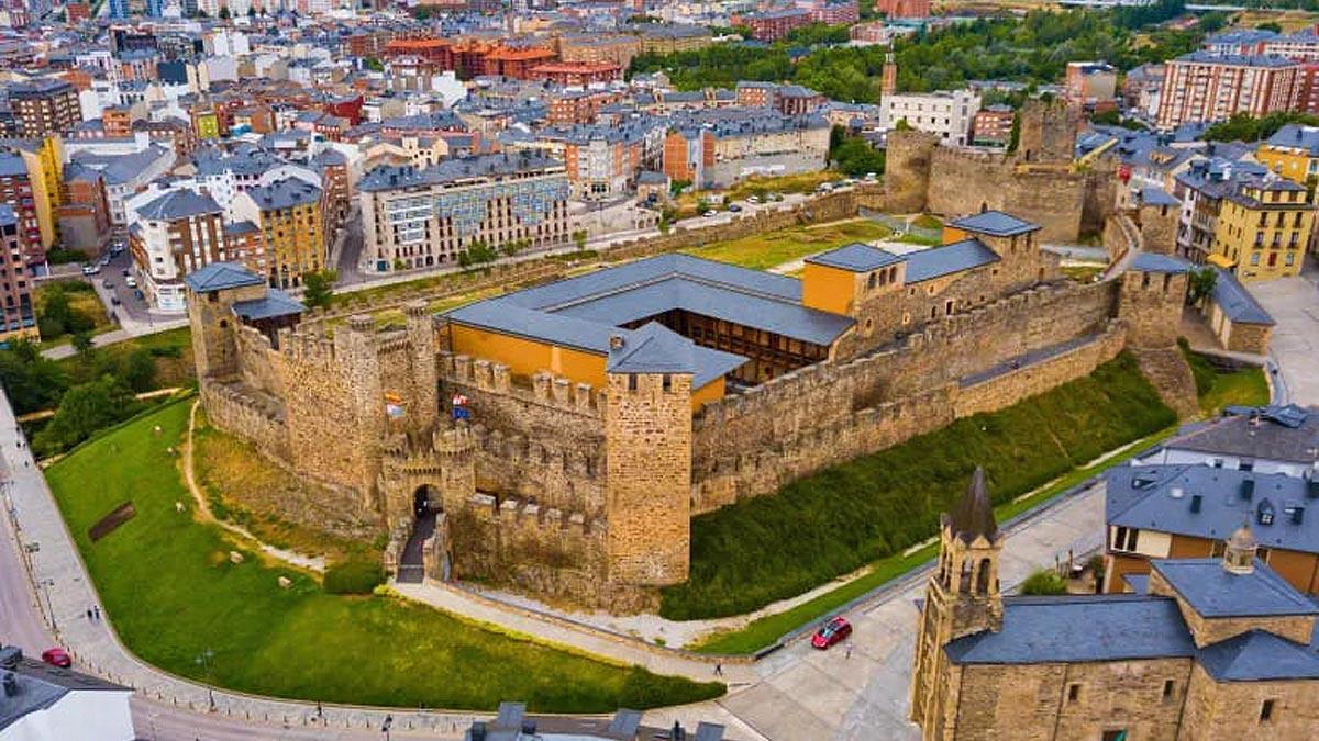 Vista aérea del Castillo de Ponferrada.