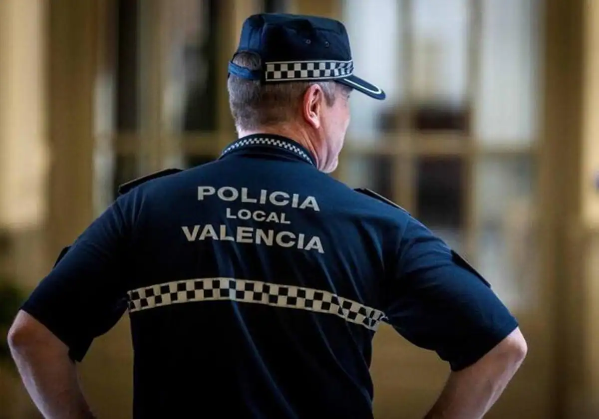Detenida una toxicómana por apuñalar a una mujer en el rastro de Valencia para robarle el móvil