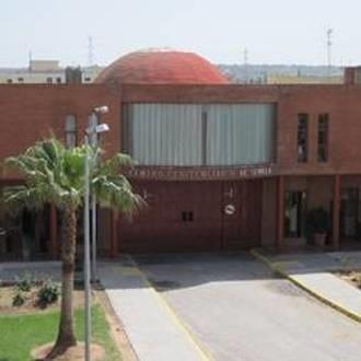 Exterior de la prisión Sevilla I. - Instituciones Penitenciarias