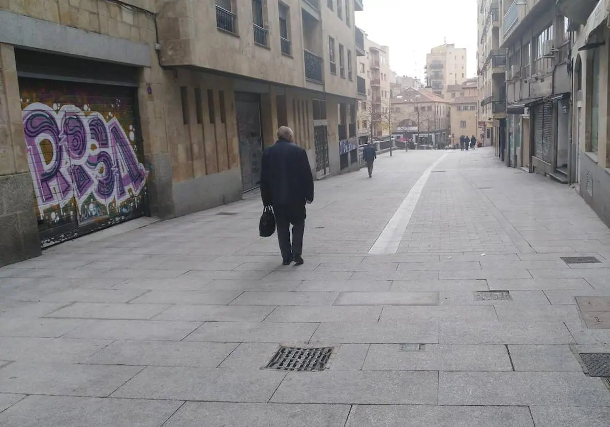 El último bar clausurado en Salamanca seguía abierto con otro expediente por exceso de aforo
