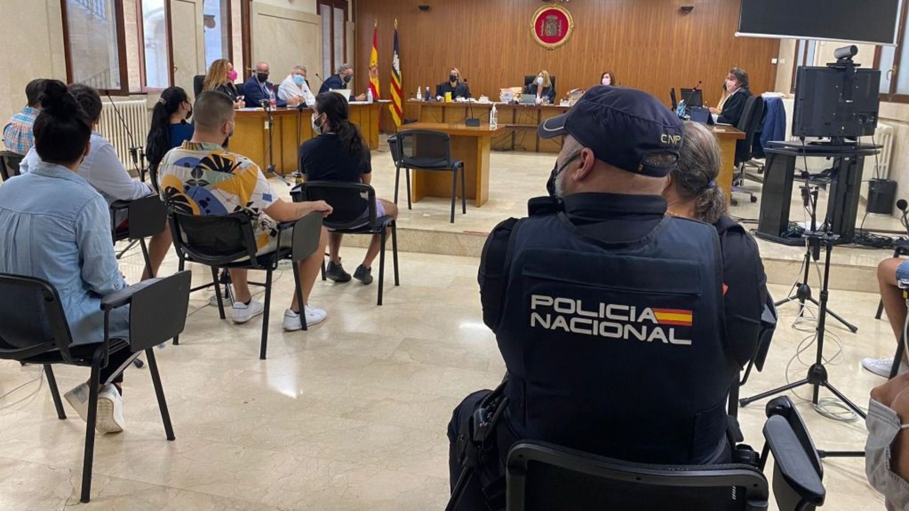 Fiscalía pide condena de 9 años y medio a jóvenes acusados de intentar matar a miembro de clan rival en Palma